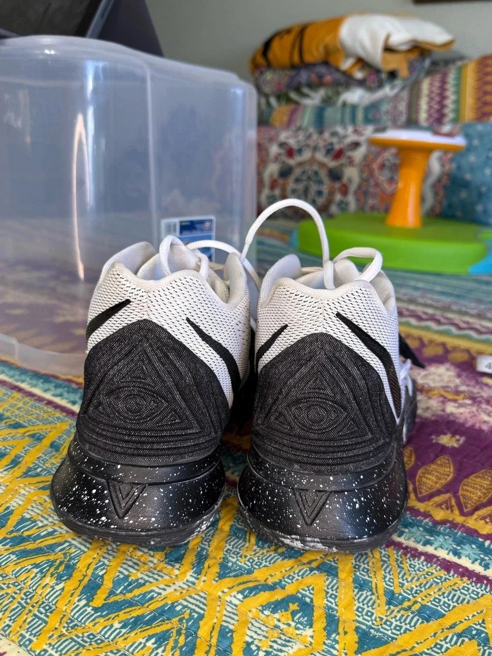 Nike Men’s 11.5 Kyrie 5 Cookies & Cream Sneakers